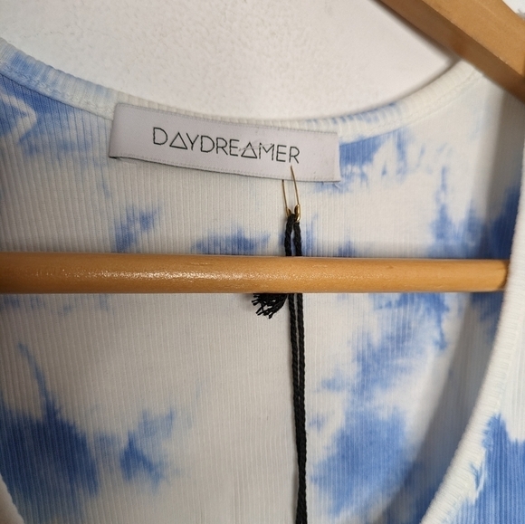 Daydreamer La Eye Tie Dye Ribbed Tank In Periwinkle Cloud NEW Size M - Picture 6 of 7
